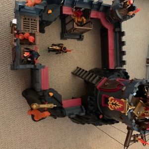 Playmobil Novelmore Burnham Raiders Fortress Playset